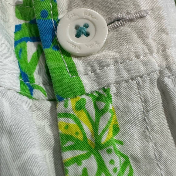 Lilly Pulitzer Callahan Shorts - Picture 5 of 8